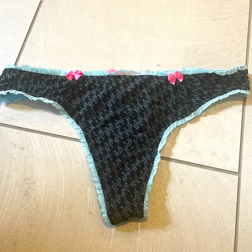 NWT Victoria’s Secret sexy little things thong M